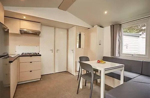 Torreilles-Plage House | Campsite Les Dunes* - Mobile home Comfort 4 rooms 6 people air-conditioned - TV
