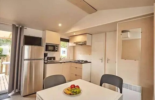 Torreilles-Plage House | Campsite Les Dunes* - Mobile home Comfort 4 rooms 6 people air-conditioned - TV