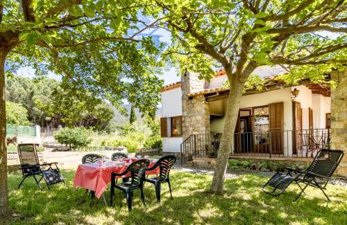 Macanet de Cabrenys Ski Chalet | Can Cardina - Casa con jardín cerca de Francia