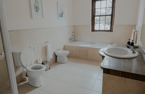 Paarl House | CANA Vineyard Guesthouse