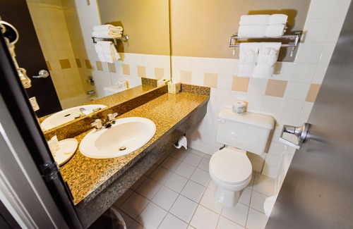 Fort Gary Hotel | Canad Inns Destination Centre Fort Garry