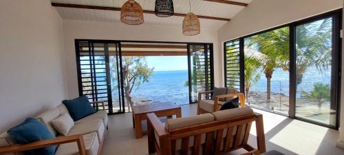 Roches Noires House | Canari Waterfront Villas