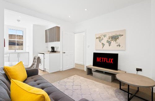 Lansbury Apartment | Canary Wharf - Contractors - 4 Bed