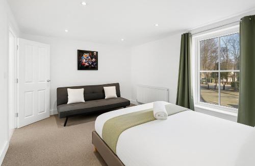 Lansbury Apartment | Canary Wharf - Contractors - 4 Bed