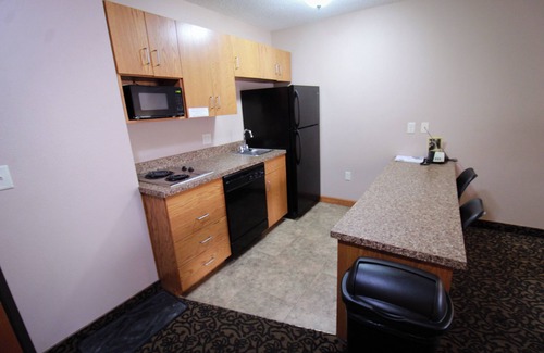Canby Hotel | Canby Inn And Suites