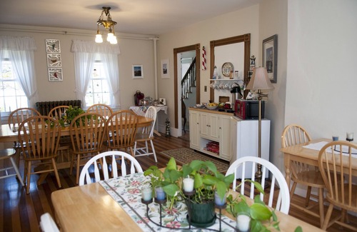 Freeport Bed & Breakfast | Candlebay Inn