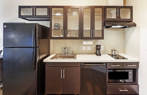 Pasadena Hotel | Candlewood Suites Houston - Pasadena by IHG