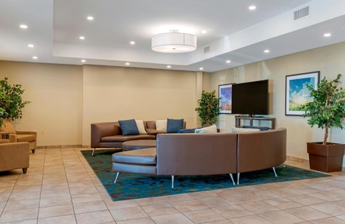 West Reading Hotel | Candlewood Suites Reading by IHG