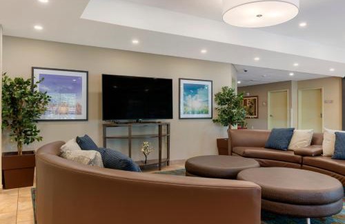 West Reading Hotel | Candlewood Suites Reading by IHG