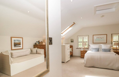 Newland Near Ulverston Cottage | CANDLEWYCK, pet friendly, character holiday cottage in Ulverston