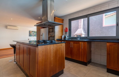 Ponta do Sol Cottage | Canhas Views Pool and Barbecue