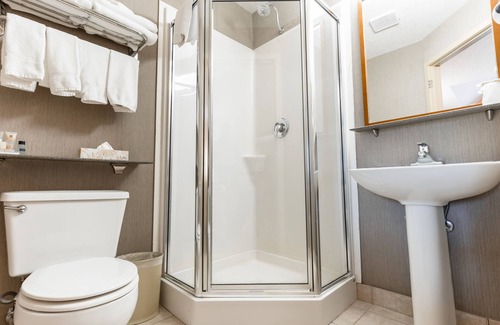 Canmore Hotel | Canmore Inn & Suites