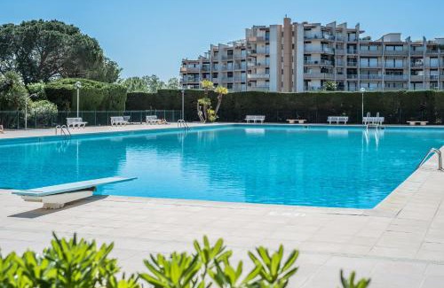 Mandelieu-La-Napoule Apartment | Cannes Marina Appart Hotel Mandelieu