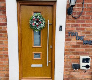 Cannock Apartment | Cannock Chase Guest House Self Catering incl all home amenities & private entrance