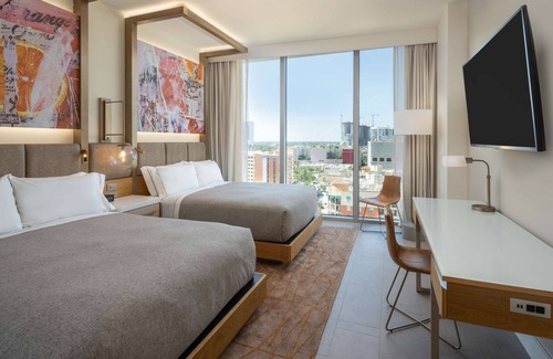 Downtown West Palm Beach Hotel | Canopy by Hilton West Palm Beach Downtown