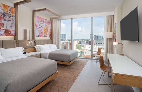 Downtown West Palm Beach Hotel | Canopy by Hilton West Palm Beach Downtown