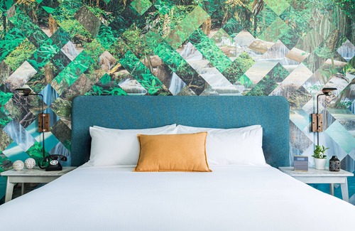 Moncton Hotel | Canvas Moncton, Tapestry Collection by Hilton