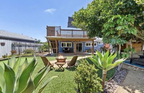 Bay Ho House | Canyon View 2BR Near Beach Balcony Retreat w Parking