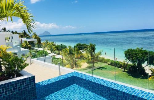 Wolmar Apartment | Cap Ouest Beachfront Luxury Penthouse & Apartment