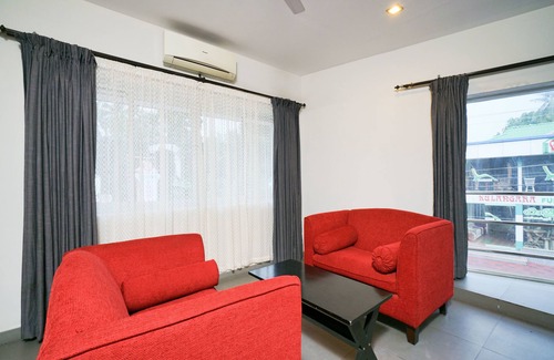 Alwaye Hotel | Capital O 15754 Mookkannoor Tourist Home