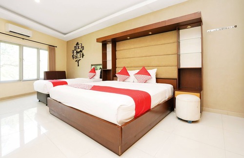 Surabaya Hotel | Capital O 175 K-60 Residence