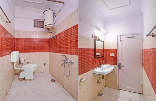 Bemloi Hotel | Capital O 88790 Traditional Hotel Himani