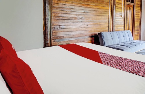 Pandaan Hotel | Capital O 92116 Omah Durensewu Syariah