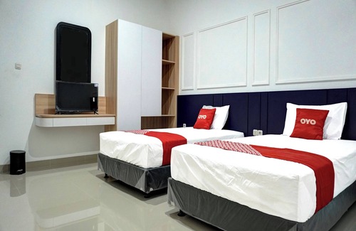 Cikarang Hotel | Capital O 92804 La Tansa Syariah Hotel