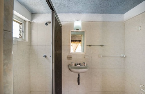 Ciudad Guzman Hotel | Capital O Colón, Ciudad Guzmán Jalisco