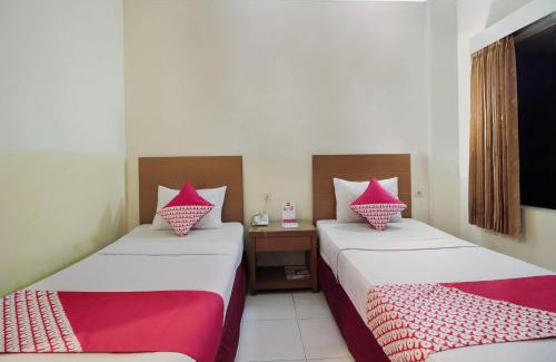 Bandung Hotel | Capital O Galaxy Inn