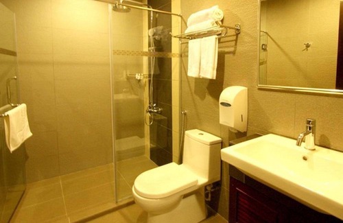 Kluang Hotel | Capital O Rail Hotel