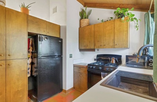 Salem House | Capitol Cabin! Designer Home w/Soaring Windows