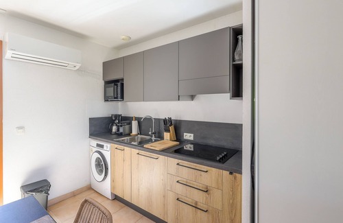 Belgodere Apartment | Capra Scorsa - Appt vue mer et piscine partagée