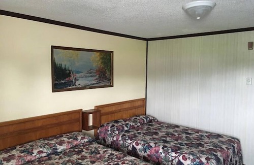 Elwood Hotel | Capri Motel By OYO Elwood, Wathena