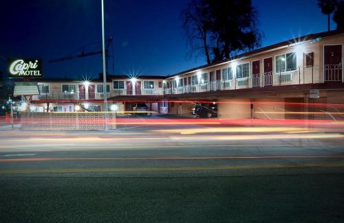 Beach Hill - Beach Flats Hotel | Capri Motel Santa Cruz Beach Boardwalk