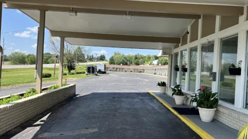 Avoca Hotel | Capri Motel