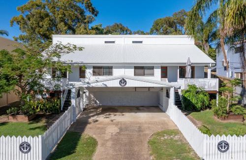 Rainbow Beach Apartment | Captain Carlos Two