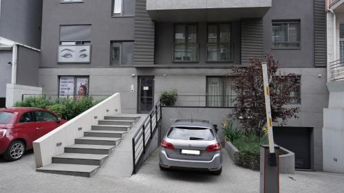 Vukov Spomenik Apartment | Captain's Apartment