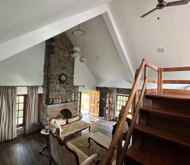 Masinagudi Bed & Breakfast | Captain's Cabin