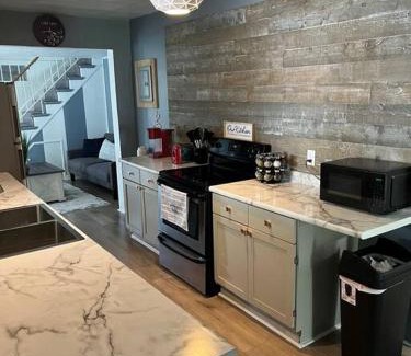 Port Clinton House | Captains Cove