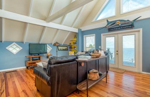 Royal Lagoons House | Captains Quarters