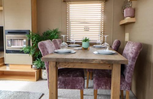 Prestatyn House | Caravan 596