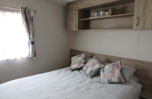 Dawlish Warren Other | Caravan at Family Park WiFi, Parking