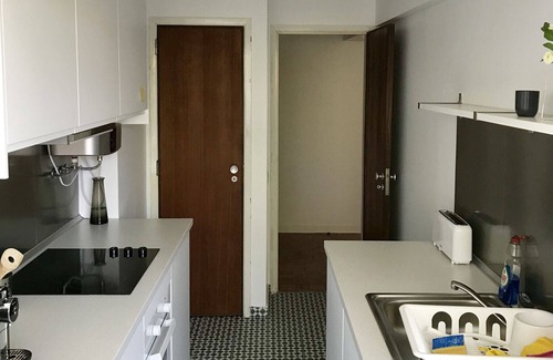 Lombos Apartment | Carcavelos, Cozy 3 bedroom apartment in Cascais