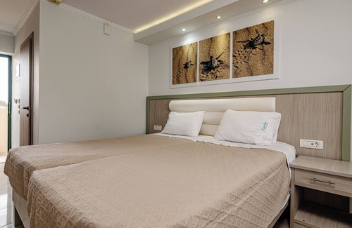 Kalamaki Hotel | Caretta Beach Resort & Waterpark