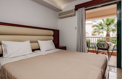 Kalamaki Hotel | Caretta Beach Resort & Waterpark