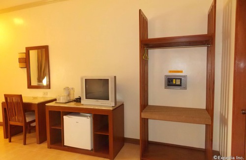 Bacolod Hotel | Caribbean Waterpark and Resotel