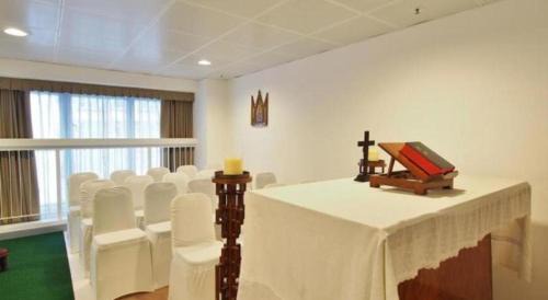 Tin Wan Hotel | Caritas Oswald Cheung International House