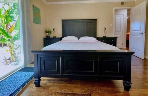 Olde Carlsbad House | Carlsbad Ocean Views Vista+Hotub