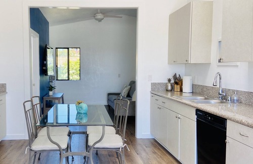 Olde Carlsbad House | Carlsbad Overlook, 2bed/1bath, newly renovated